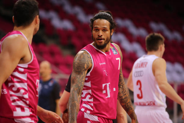 也不够流畅 也不够流畅